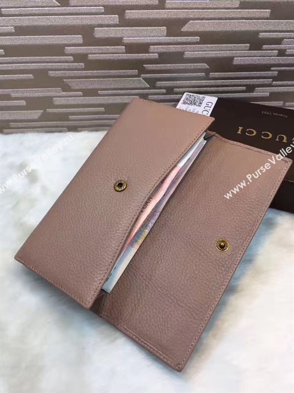 Gucci GG tan wallet bag 6297