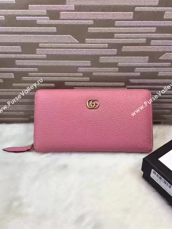 Gucci zipper pink wallet GG bag 6364