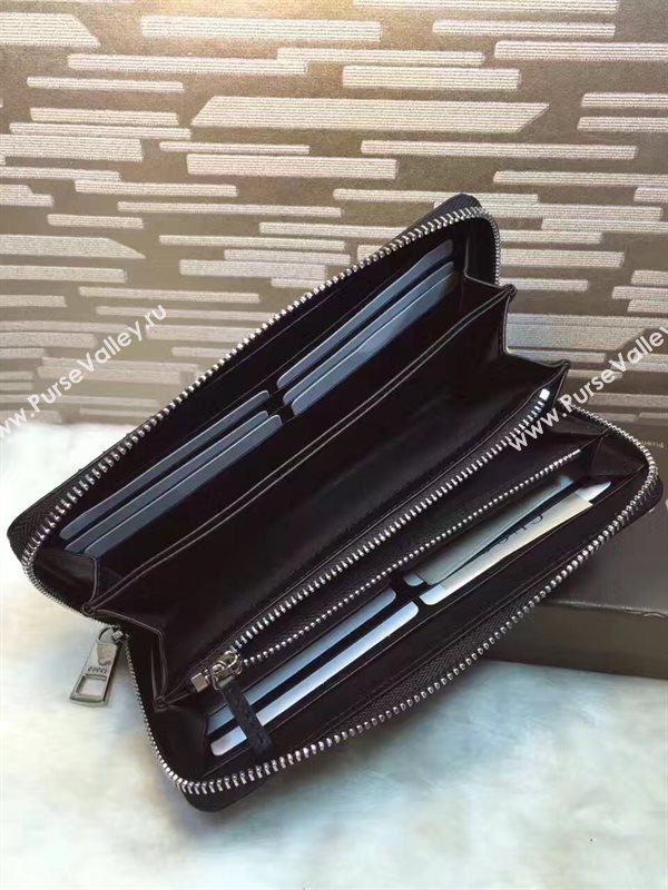 Gucci zipper wallet black bag 6301