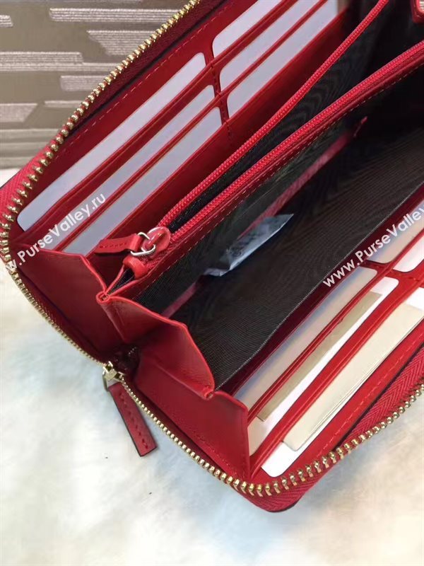 Gucci GG wallet red bag 6303