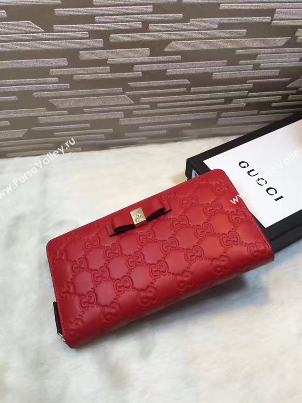 Gucci GG wallet red bag 6303