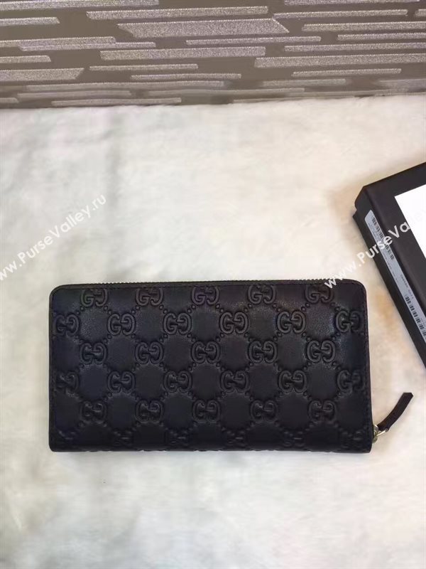 Gucci black wallet GG bag 6304