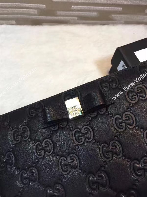 Gucci black wallet GG bag 6304