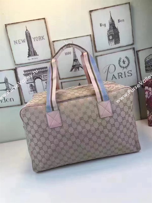 Gucci large travel gray pink with bag 6463