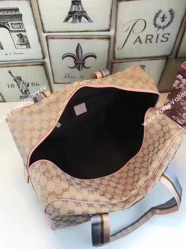 Gucci large travel gray pink with bag 6463