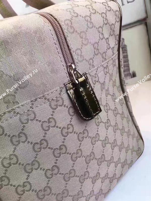 Gucci large travel gray light bag 6464