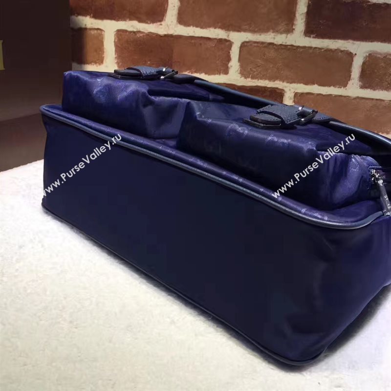 Gucci large messenger navy bag 6581