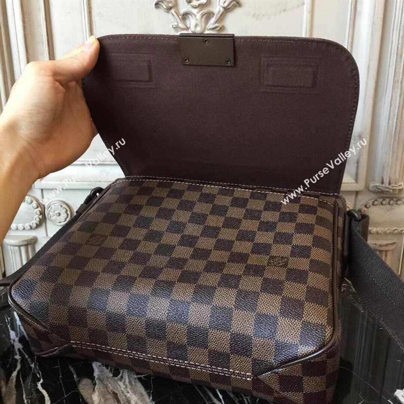 Men LV Louis Vuitton District Small Messenger Bag N41213 Damier Handbag Coffee 6646