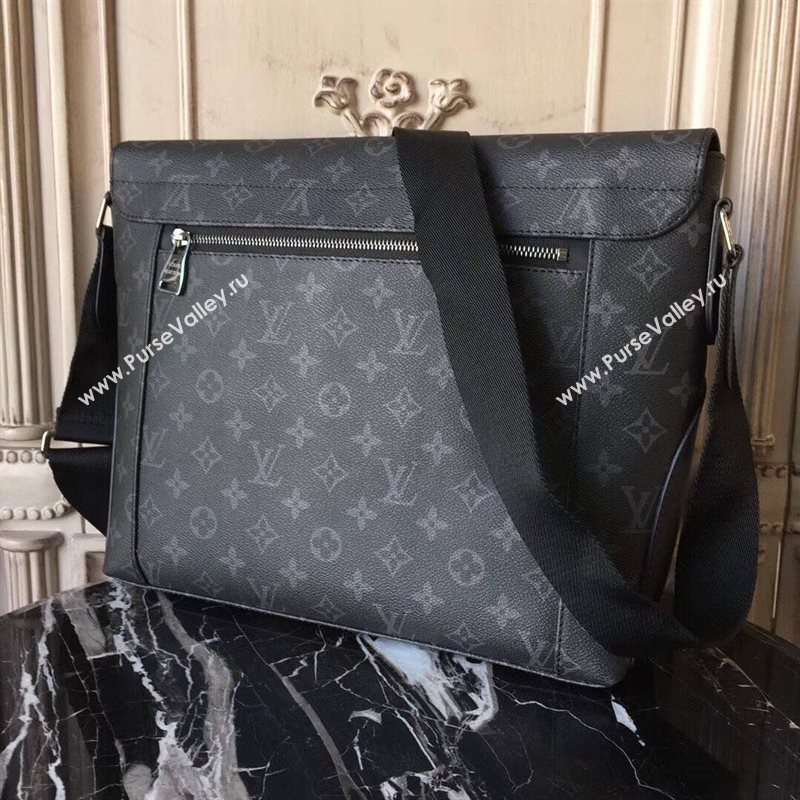 Men LV Louis Vuitton Monogram Large Explorer Messenger Bag M40539 Handbag Gray 6649