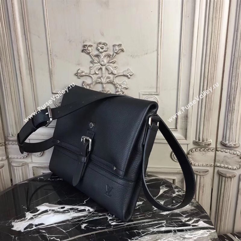 LV Men Louis Vuitton M54963 Canyon Messenger Bag Real Leather Handbag Black 6660