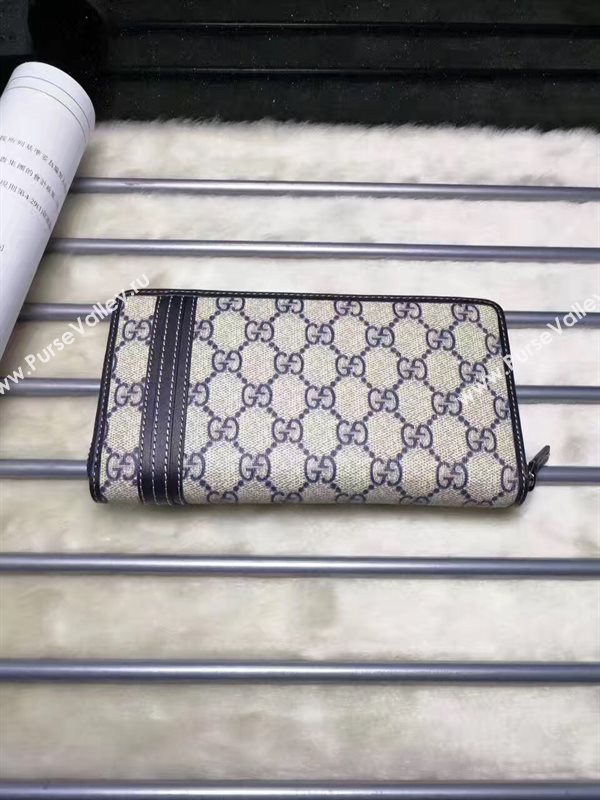 Gucci gray GG wallet zipper bag 6600