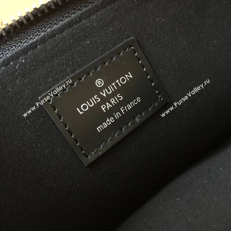 LV Louis Vuitton Twist Pochette Essential V Clutch Handbag M62092 Epi Leather Bag Black 6637