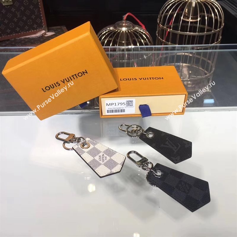 Men LV Louis Vuitton Monogram Enchappe Key Holder Gray MP1795 6757