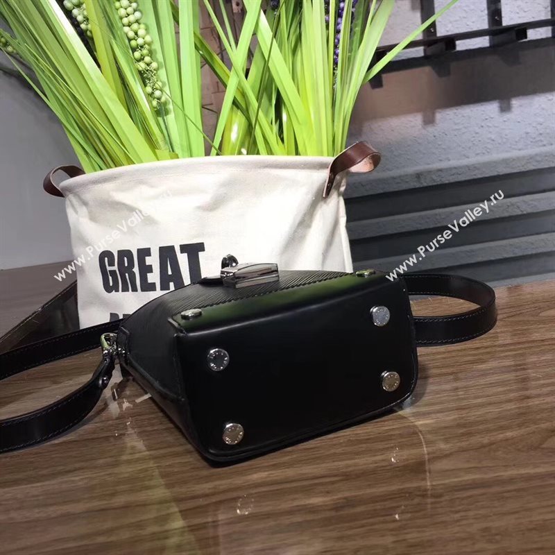 M56038 LV Louis Vuitton Bento Box Shoulder Bag Epi Leather Handbag Black 6709