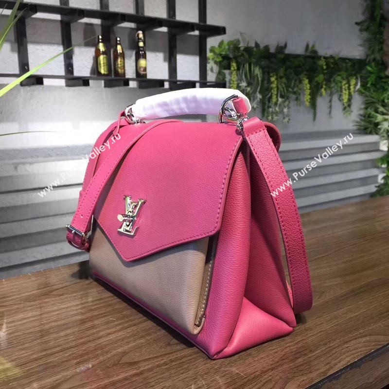 M54997 LV Louis Vuitton My Lockme Bag Twist Real leather Handbag Rose 6722