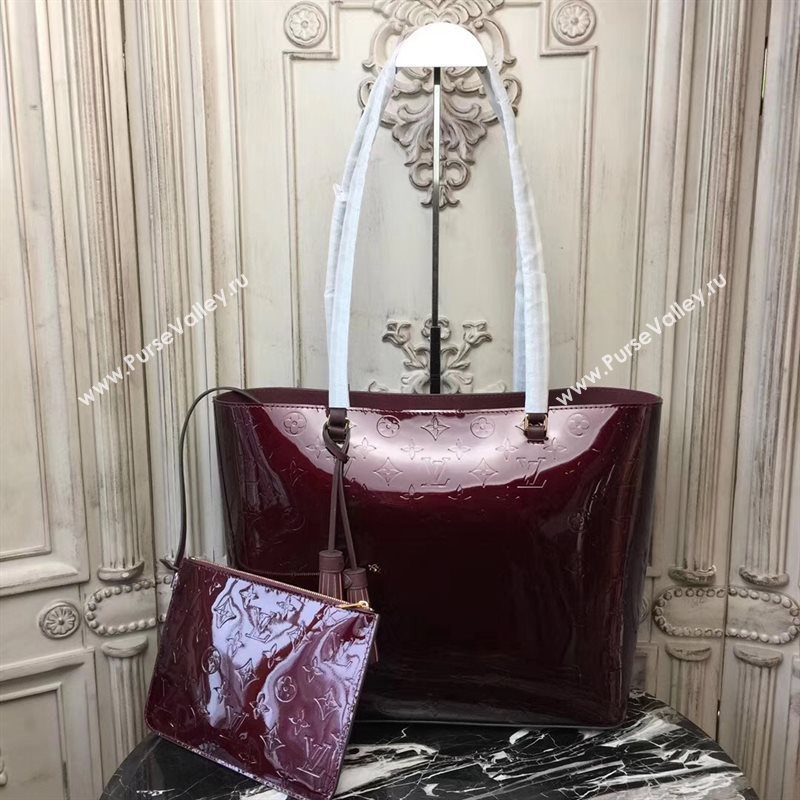 LV Louis Vuitton Long Beach MM Handbag Monogram Patent Leather Bag M90475 Wine 6871