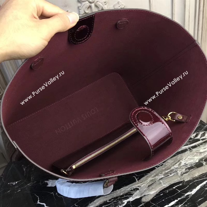 LV Louis Vuitton Long Beach MM Handbag Monogram Patent Leather Bag M90475 Wine 6871