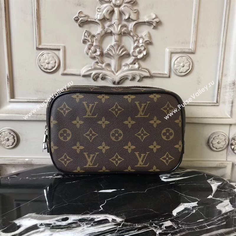 LV Men Louis Vuitton Toilet Pouch PM Handbag Monogram Zipper Bag Brown M47507 6827
