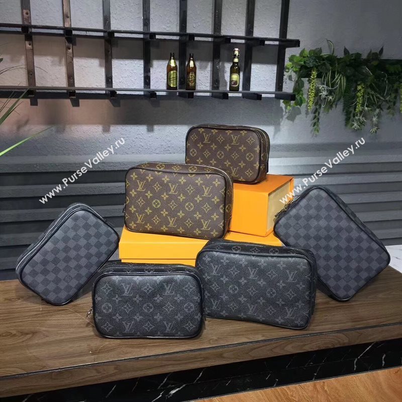 LV Men Louis Vuitton Toilet Pouch PM Handbag Monogram Zipper Bag Brown M47507 6827