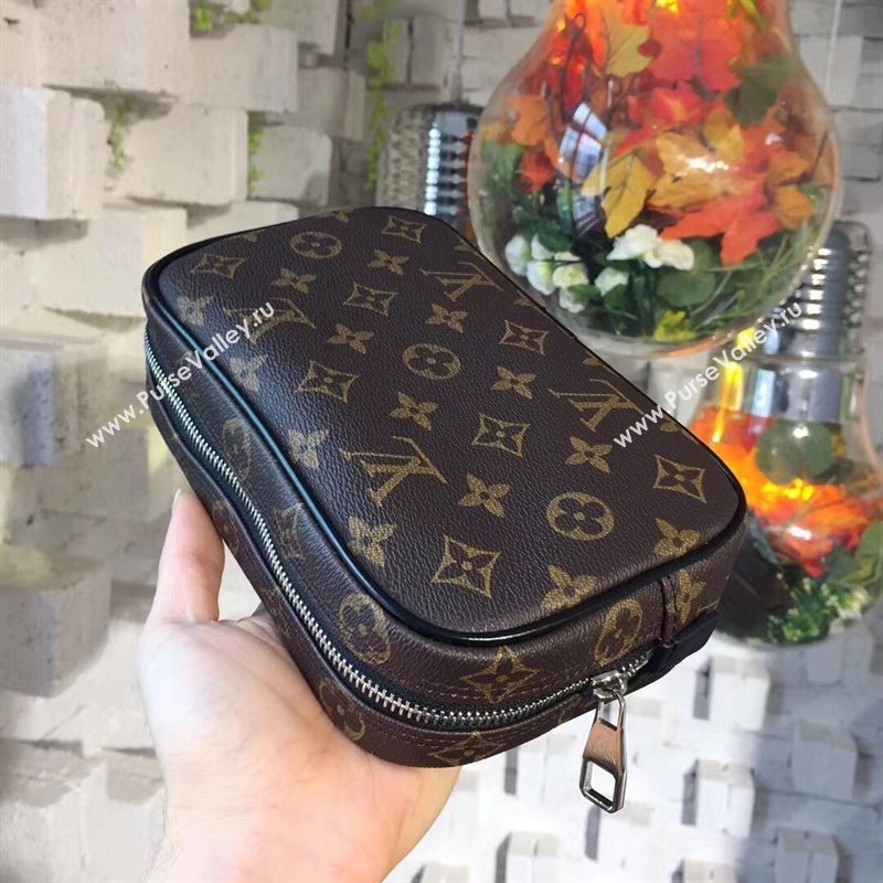 LV Men Louis Vuitton Toilet Pouch PM Handbag Monogram Zipper Bag Brown M47507 6827