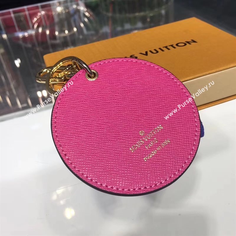 Louis Vuitton LV Illustre Girafe Bag Charm and Key Holder M62752 6950