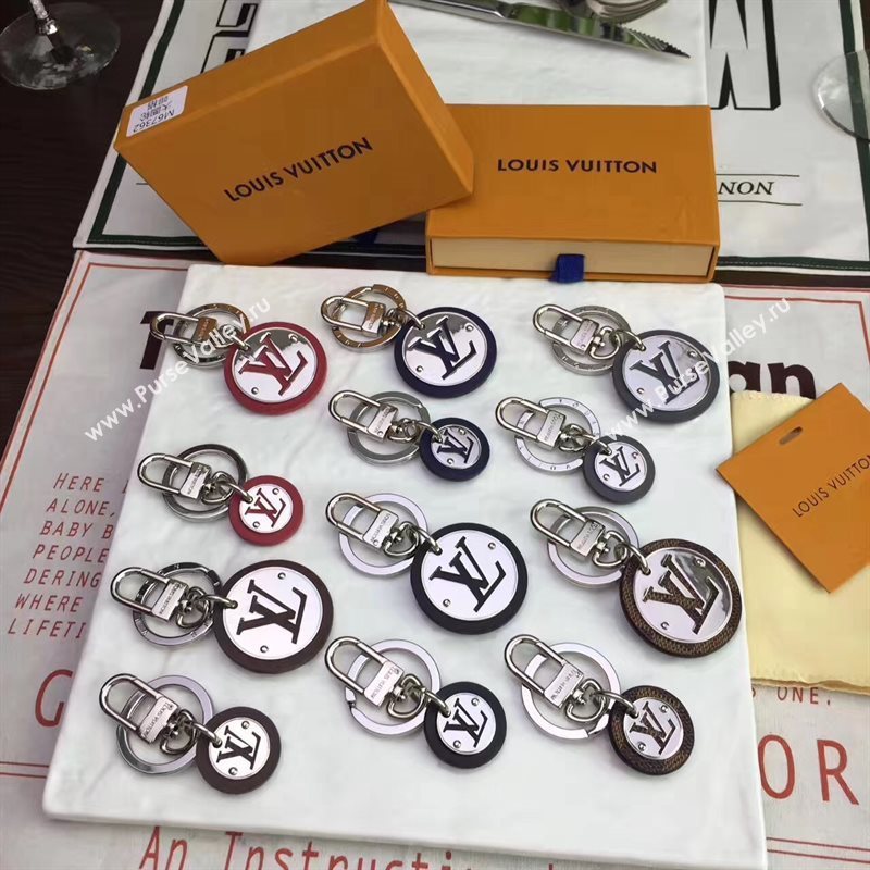 LV Louis Vuitton Cut Circle Key Holder M67362 6915