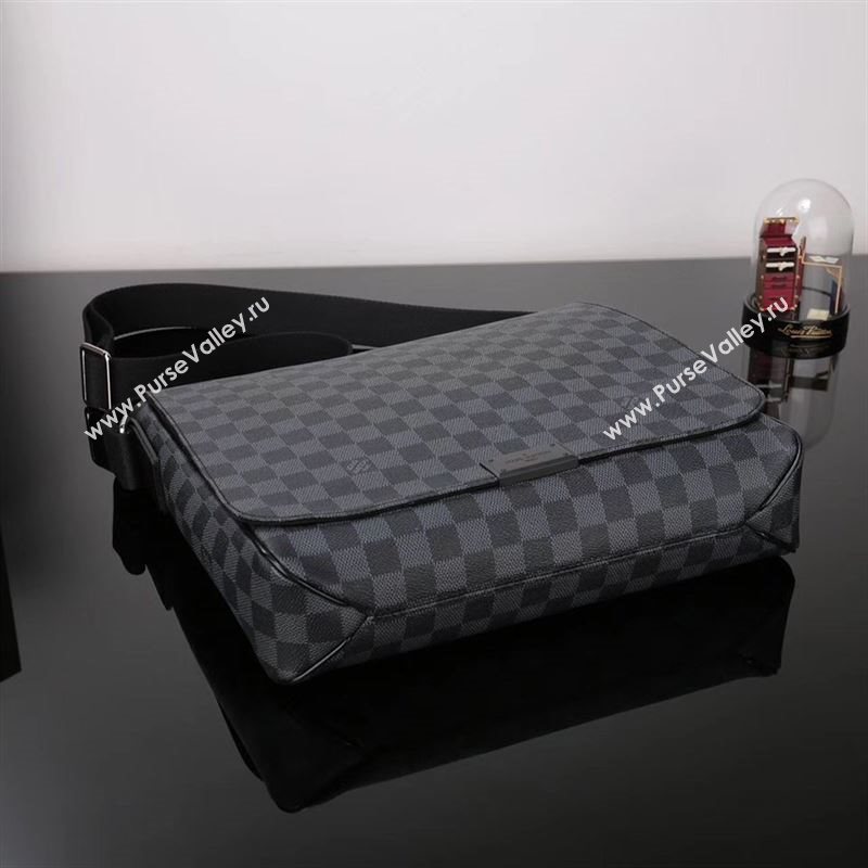 LV Louis Vuitton M41272 District HandBag Damier Graphite Bag