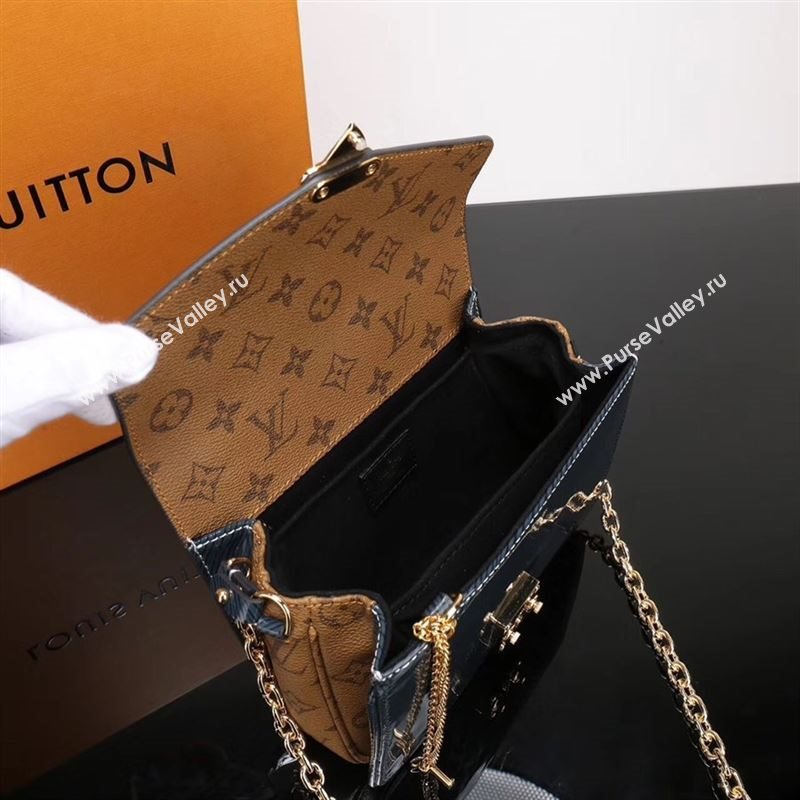 LV Louis Vuitton Pochette Metis Mini Nicolas Ghesquiere Bag AM54990 Handbag