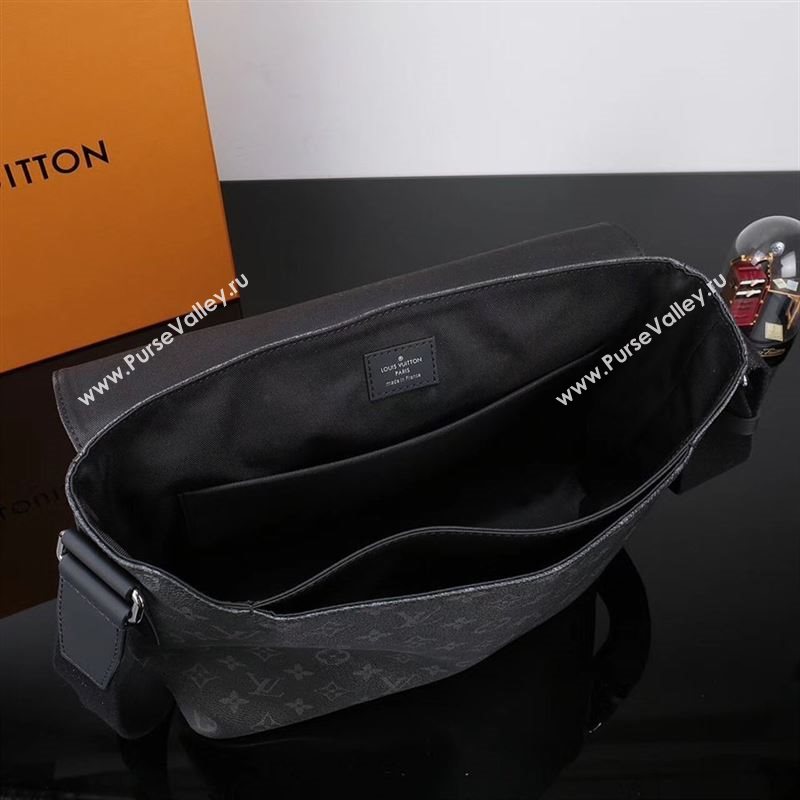 LV Louis Vuitton Messenger MM Explorer Bag M44001 Monogram Handbag