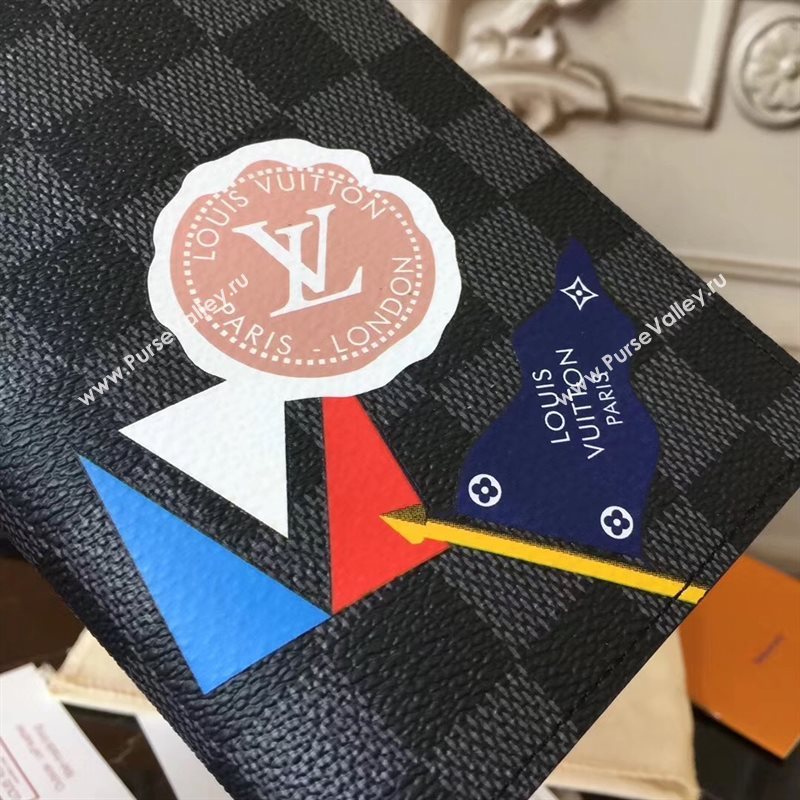 Louis Vuitton Men LV League Passport Cover Wallet Damier Bag N61701 7036