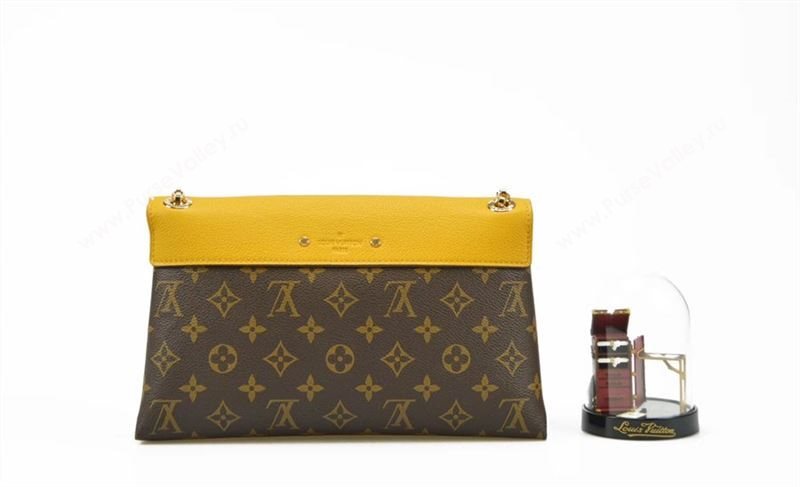 LV Louis Vuitton Pallas Chain Handbag M41246 Monogram Leather Bag Yellow