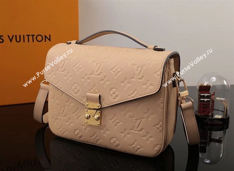 LV Louis Vuitton Pochette Metis Shoulder Bag M44072 Leather Handbag Beige