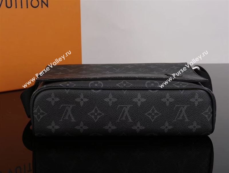 Men LV Louis Vuitton M44000 District Messenger Bag Monogram Handbag Gray
