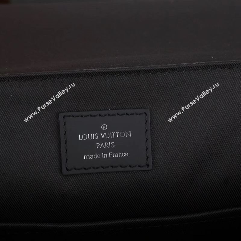 Men LV Louis Vuitton M44000 District Messenger Bag Monogram Handbag Gray