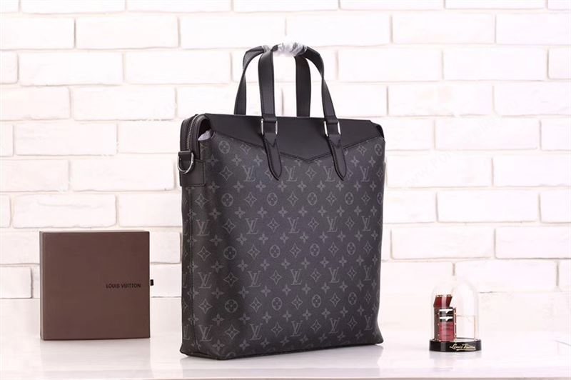 Men LV Louis Vuitton M40567 Explorer Handbag Monogram Bag Gray