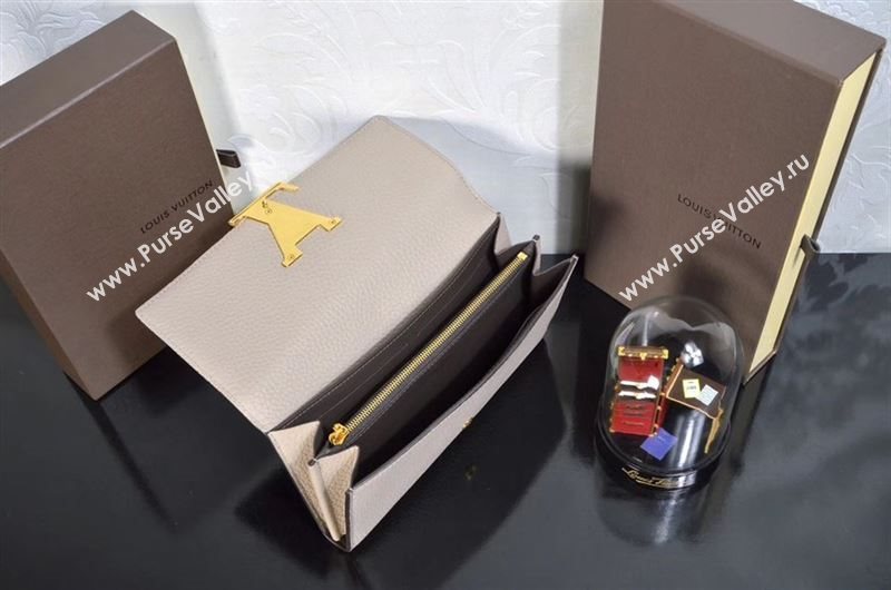 LV Louis Vuitton M61249 Capucines Wallet Clutch Bag Leather Handbag Beige