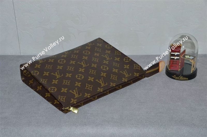 LV Louis Vuitton Monogram Clutch Handbag M47542 Toiletry Bag Brown