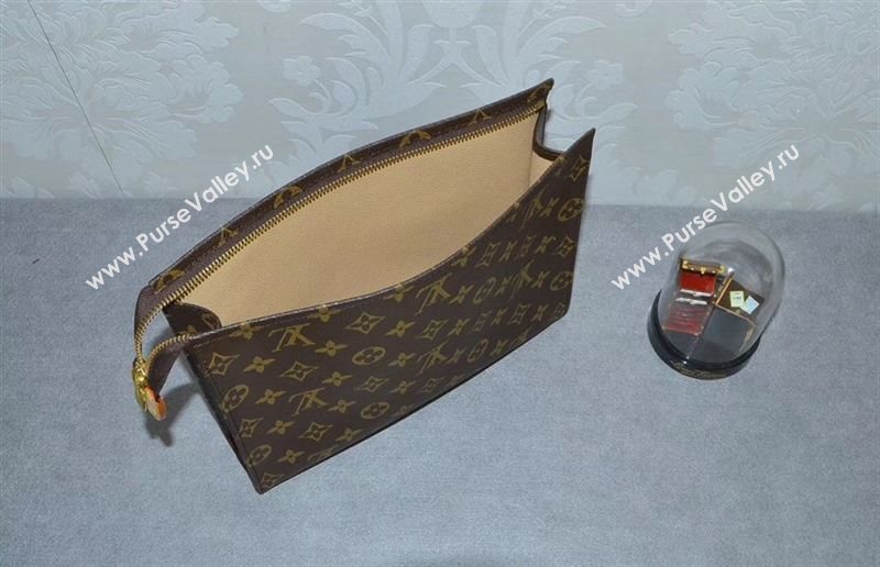 LV Louis Vuitton Monogram Clutch Handbag M47542 Toiletry Bag Brown