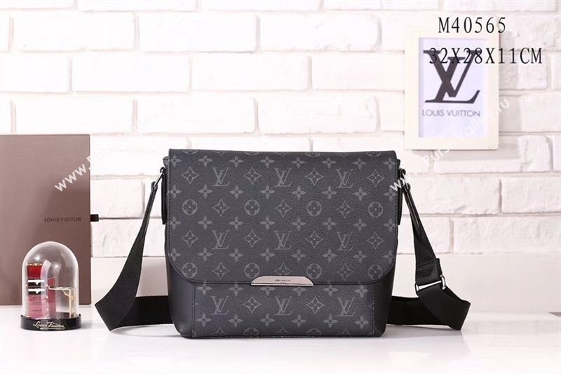 Men LV Louis Vuitton M40565 Messenger PM Explorer Bag Monogram Handbag Gray