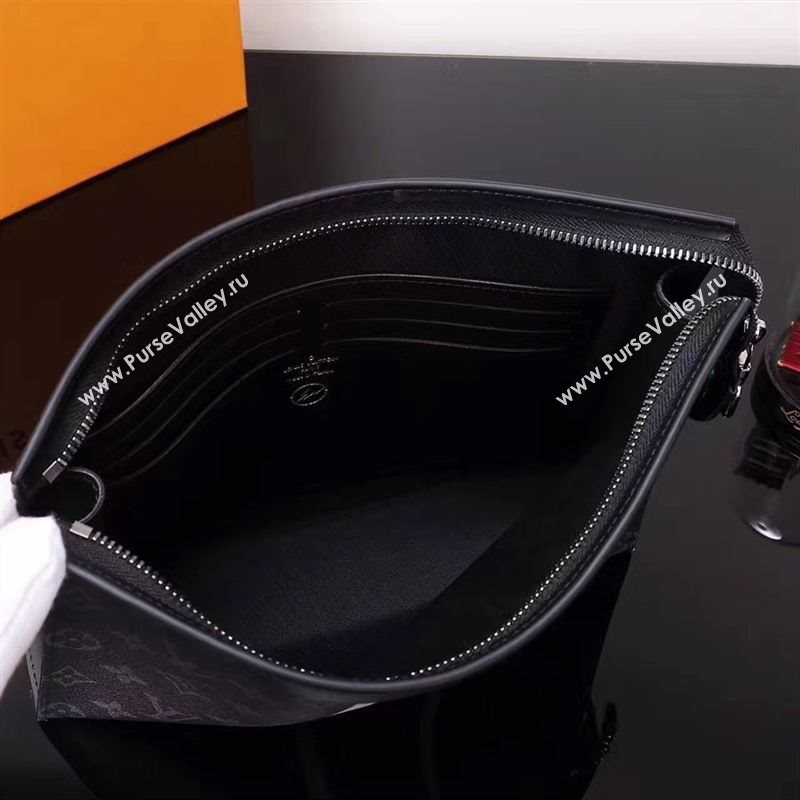 Men LV Louis Vuitton M64440 Pochette Voyage Clutch Bag Monogram Handbag Black