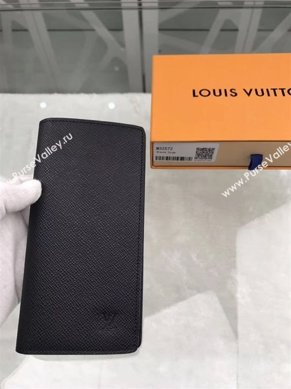 replica Louis Vuitton LV Brazza Wallet Taiga Leather Purse Bag Black M32572