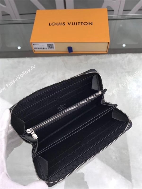 replica Louis Vuitton LV Supreme Zippy Wallet Epi Leather Purse Bag Black M60072