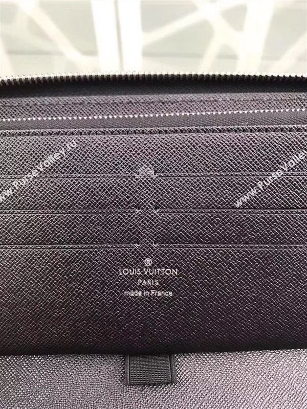 replica M30513 Louis Vuitton LV Zippy Organizer Wallet Taiga Leather Purse Bag Black