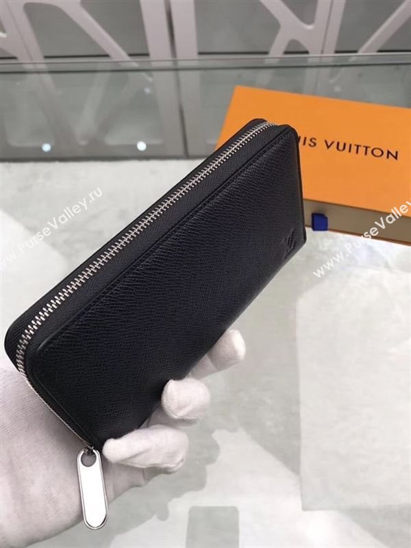 replica M32822 Louis Vuitton LV Zippy Wallet Taiga Leather Purse Bag Black