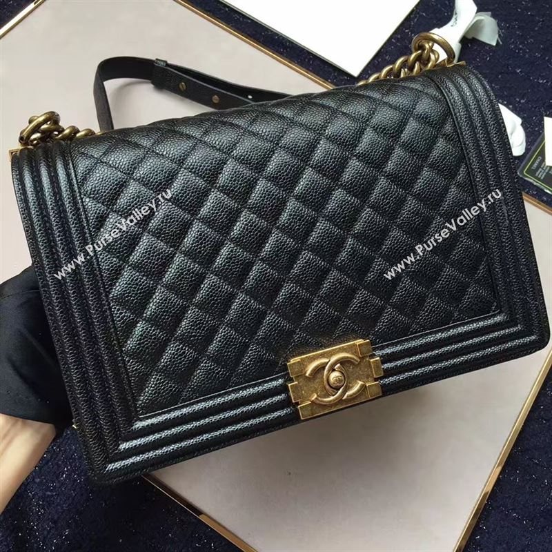 CHANEL Le boy Caviar 15018