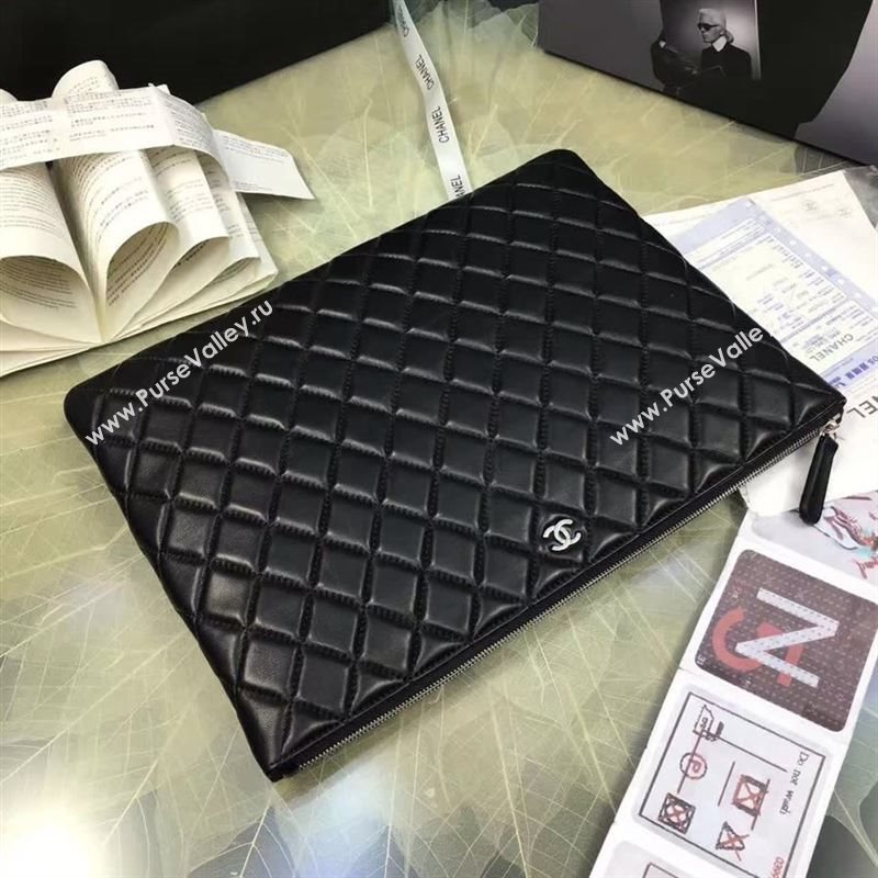 Chanel Clutch bag 17300