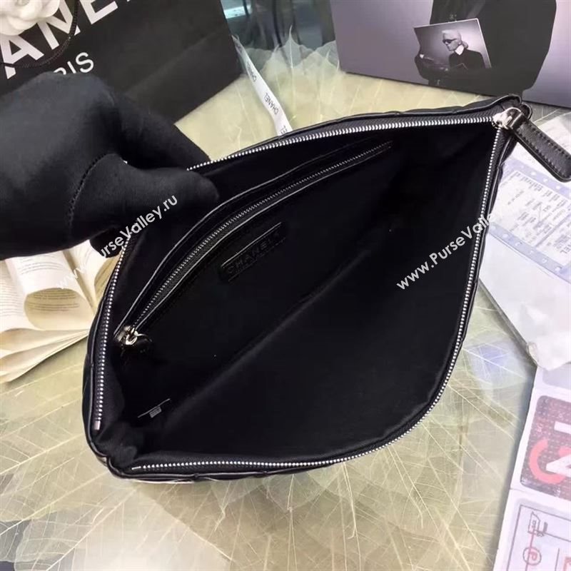 Chanel Clutch bag 17300