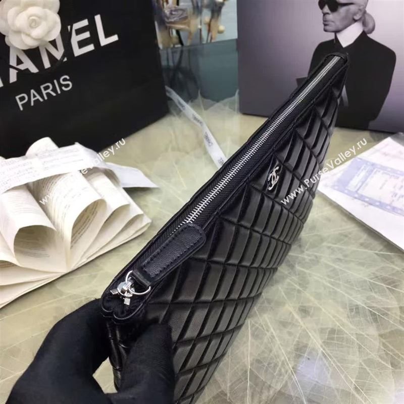 Chanel Clutch bag 17301