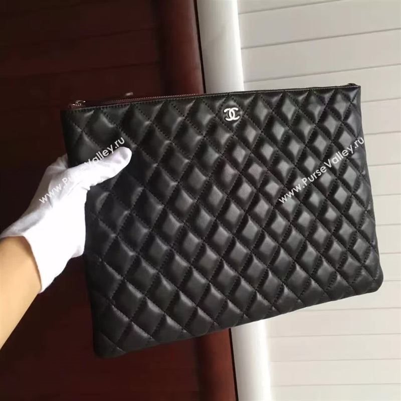 Chanel Clutch bag 17247