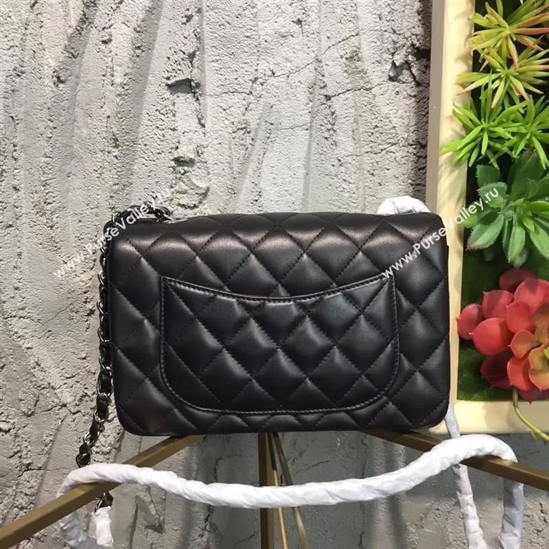 CHANEL Classic flap 19805